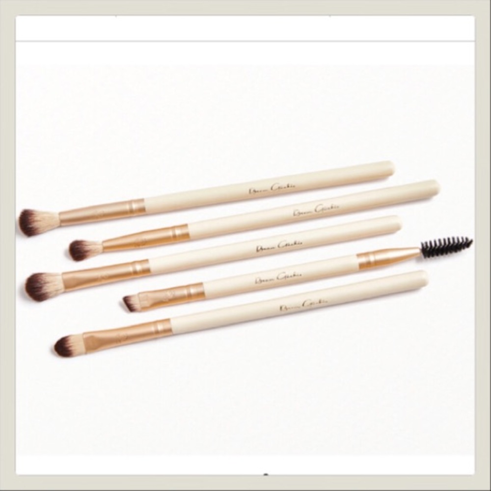 BEAU GÂCHIS No. 7 Collection Brushes